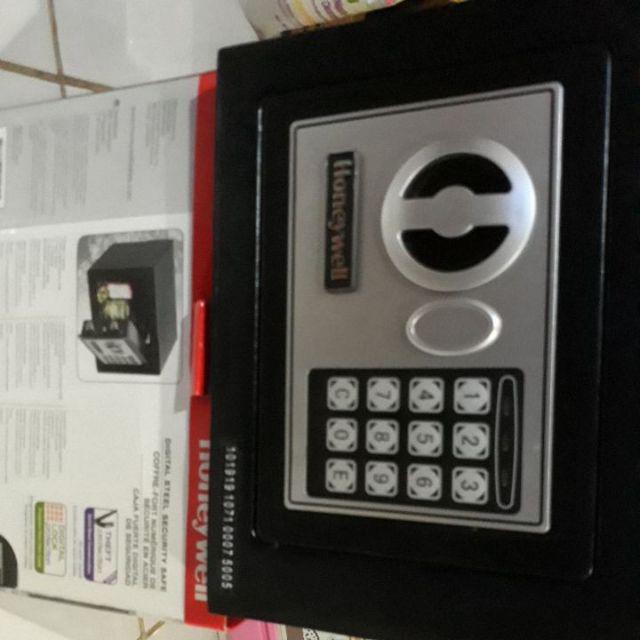 Brankas Baja Honeywell Usa 5005 Size Kecil