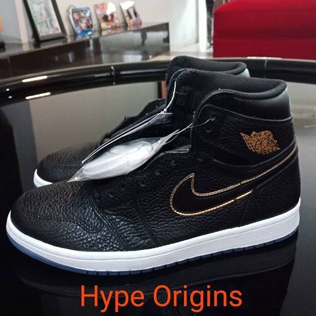 Nike Air Jordan 1 High OG Black Metallic Gold