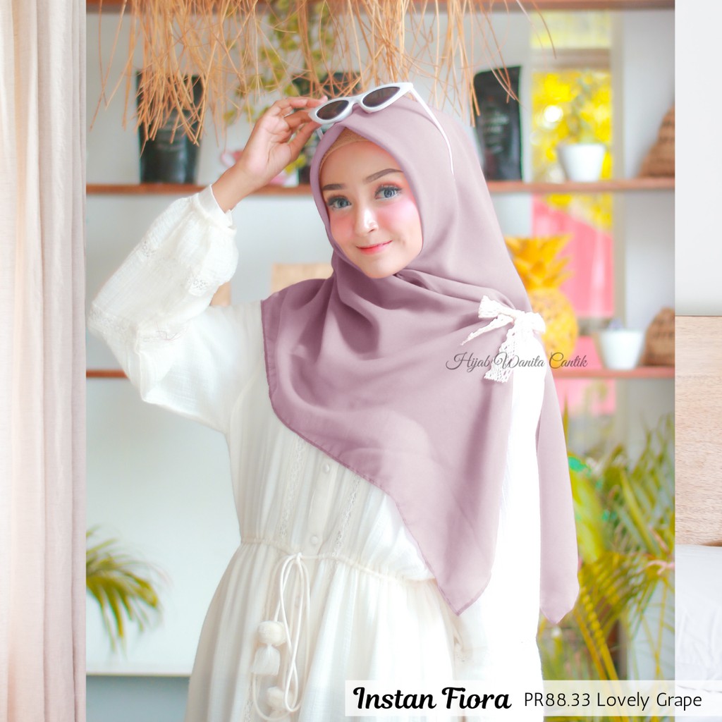 Hijabwanitacantik - Hijab Instan Fiora | Hijab Instan | Jilbab Instan Voal-Lovely Grape