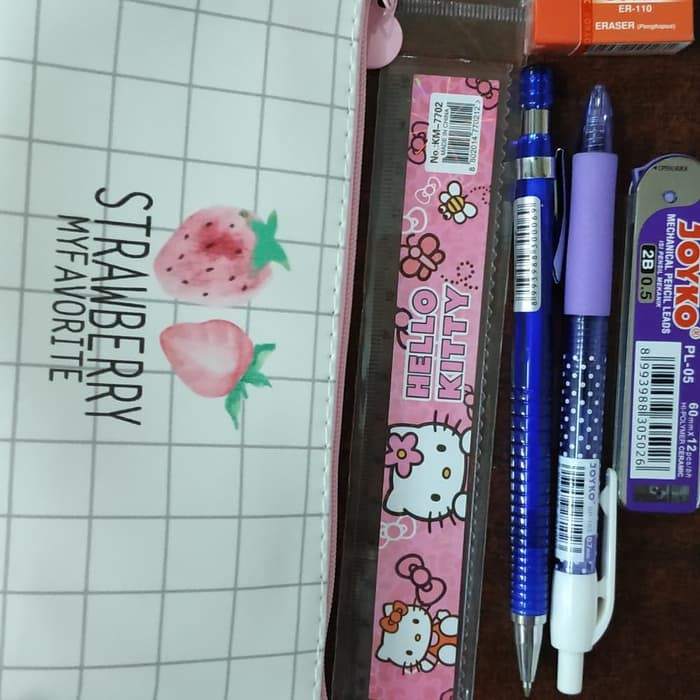 

Paket alat tulis menulis strawberry anak perempuan