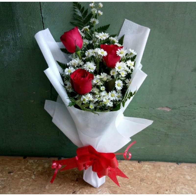 

Bouquet Bucket Bunga Mawar Asli