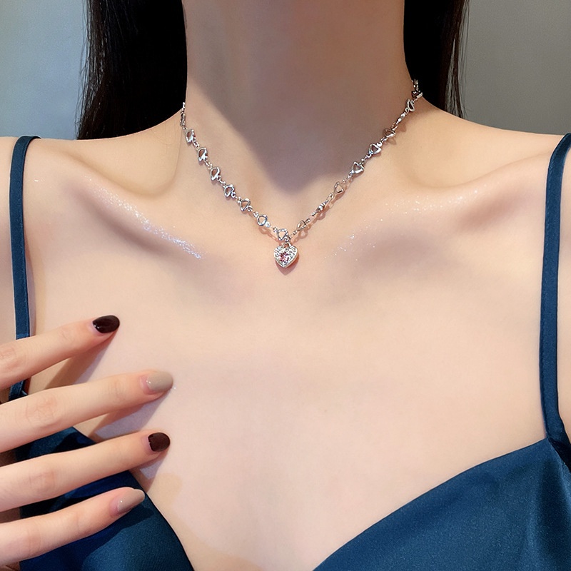 Kalung Rantai Dengan Liontin Hati Hias Berlian Zircon Warna Pink Untuk Wanita