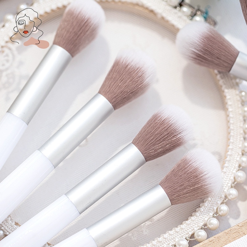 Brush Makeup Portable Untuk Blush Highlighter Dan Bedak