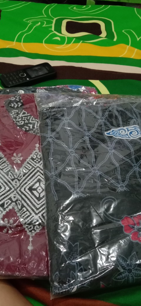 Batik Couple Keluarga Sania Ruffle Ori Ndoro Jowi Dnt Motif Mega Mendung Abu