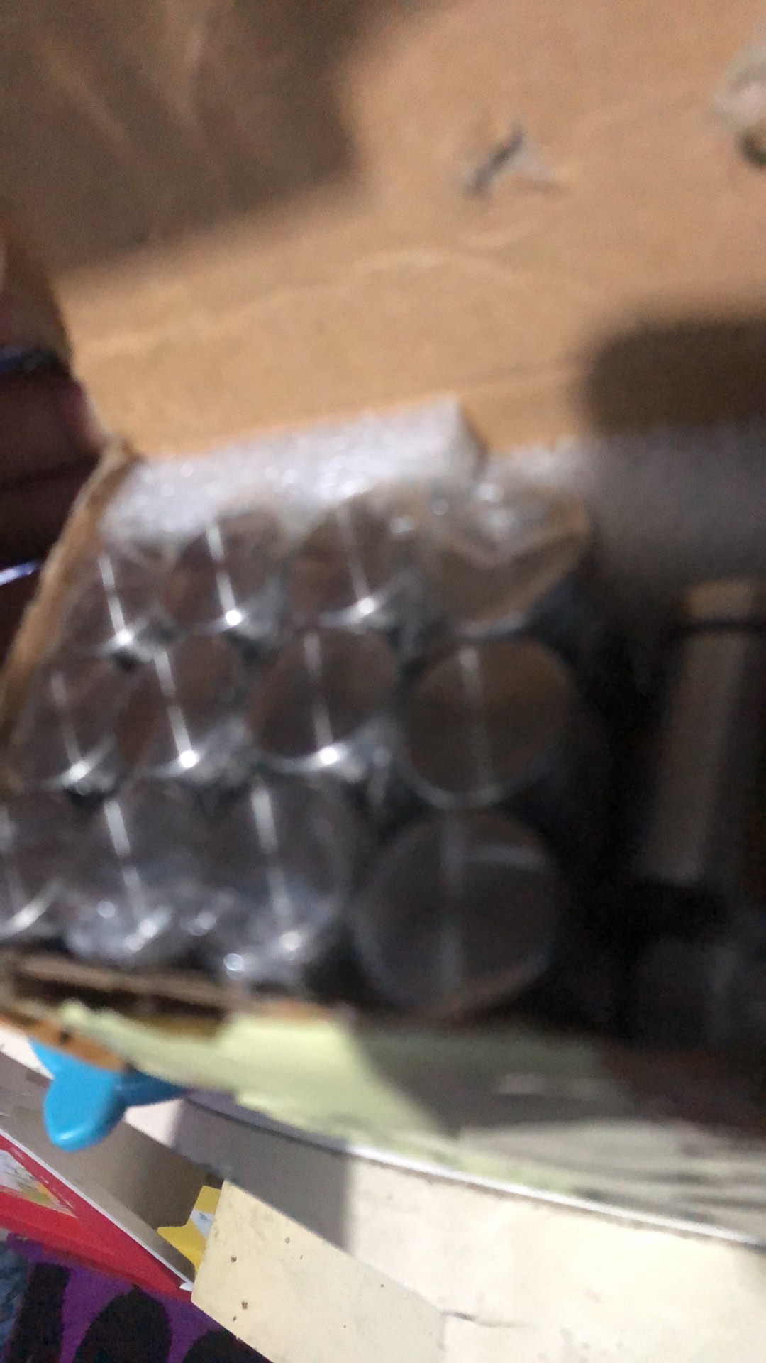 Baut Akrilik Pen Iklan Ukuran 18x25 Mm