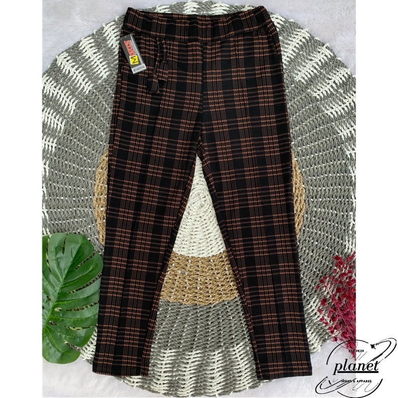 CELANA PANJANG JUMBO WANITA CELANA KOTAK KOTAK CEWEK BIG SIZE TARTAN PANTS CEWEK MOTIF TERBARU BAHAN MELAR BAGGY KOTAK SUPER JUMBO STRIT PINGGANG KARET