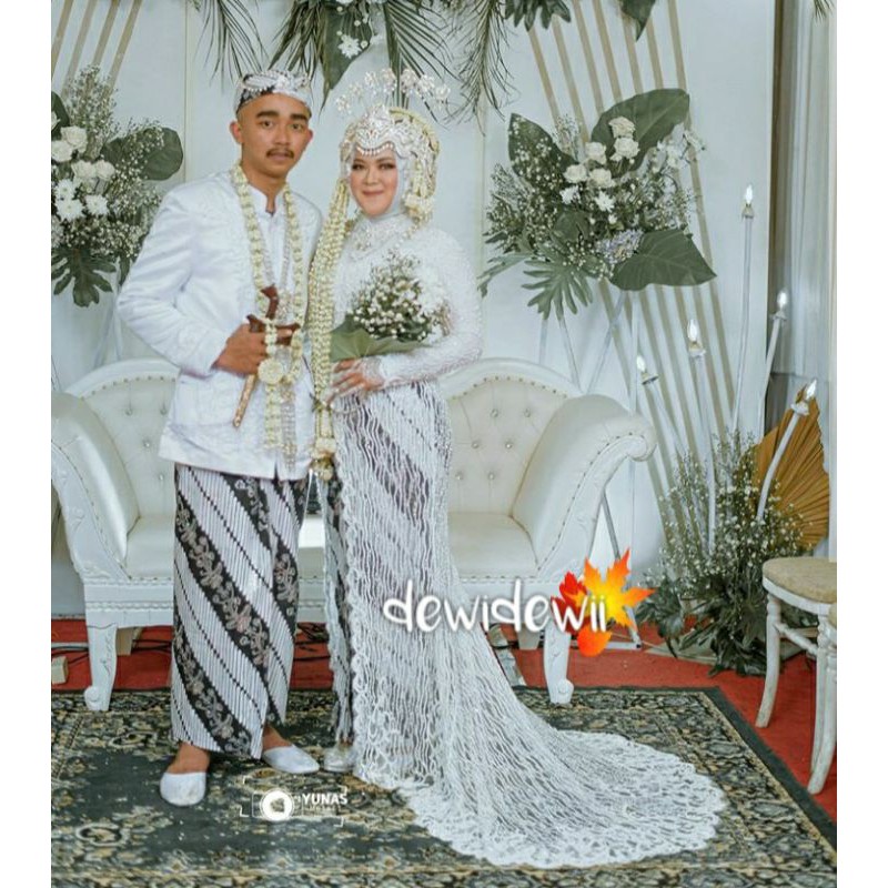 Sepasang Jarik + Blangkon Pengantin, Motif Lereng Kembang