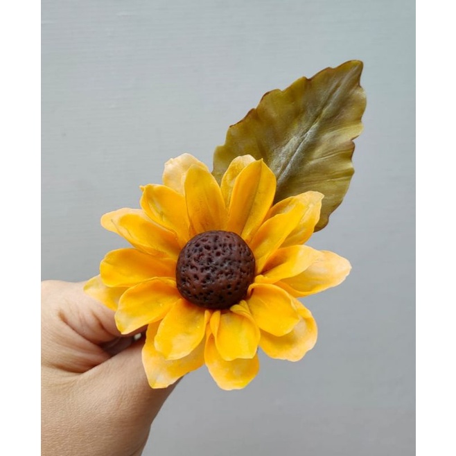 

gumpaste flower sunflower edible flower hiasan tart cake topper