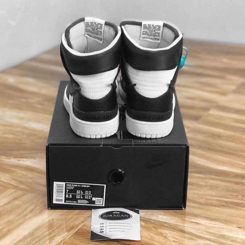 Nike Dunk High x AMBUSH &quot;Black White&quot;