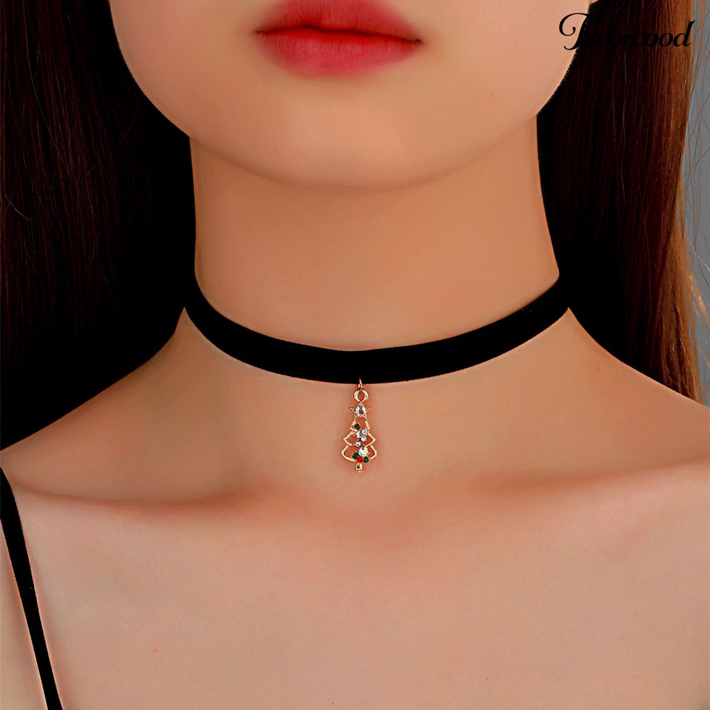 Kalung Choker Bahan Velvet Imitasi Dengan Liontin Pohon Natal Untuk Wanita