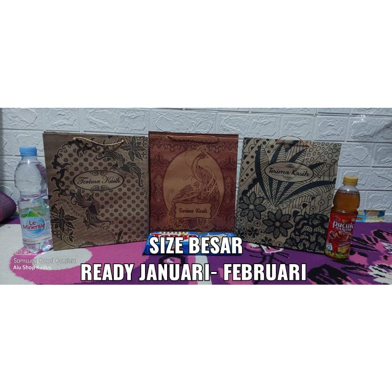 

Paperbag Motif - Size Besar (22x5,5x28) Minimal Pembelian 20 pcs