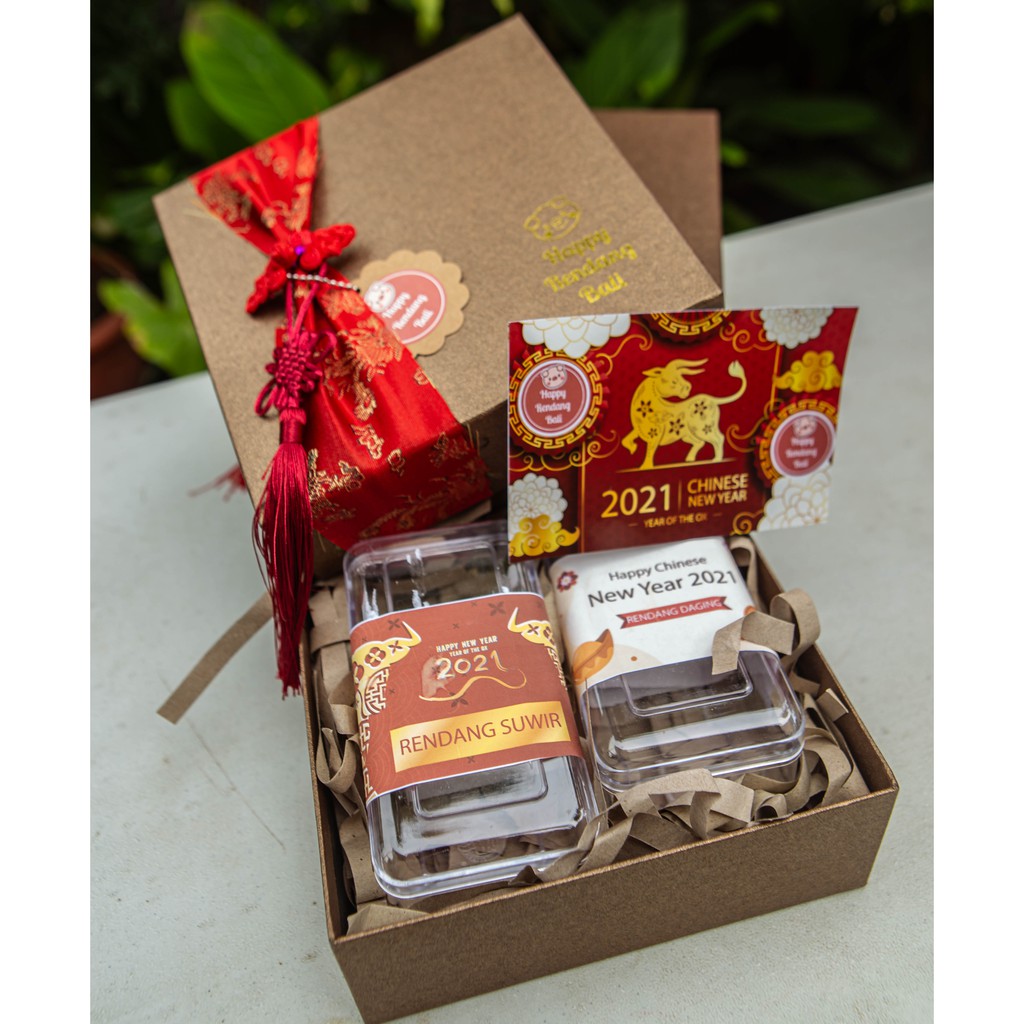 

Hampers Rendang Babi Cantik untuk Natal, Imlek, Ulang tahun 500 gram