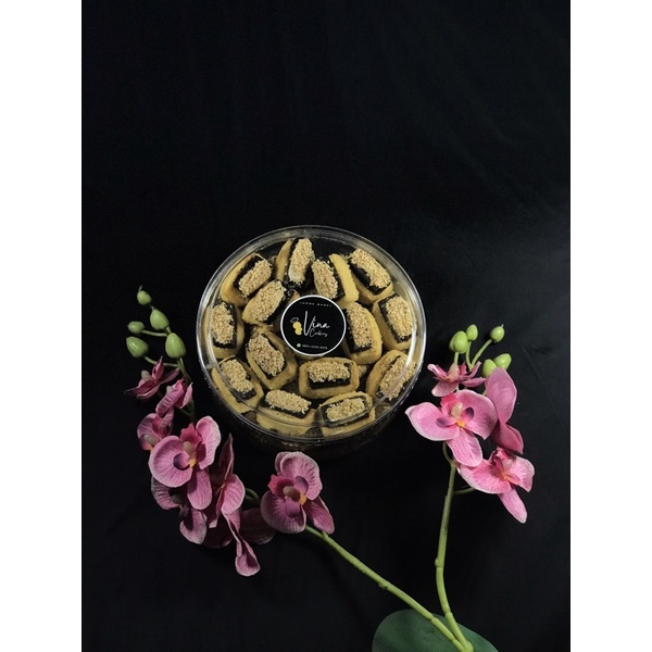 

Kue kering / Kue lebaran / Coklat Blok