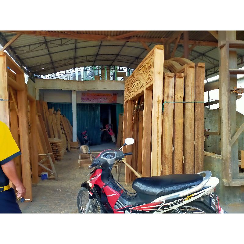 kusen pintu jendela kaca motif