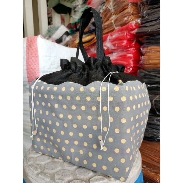 Tas Serut Polkadot Crem/Abu2 uk.22x22cm