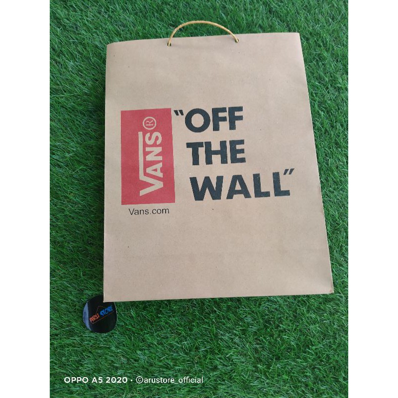 

Paperbag anak size P25×L9×T32 cm