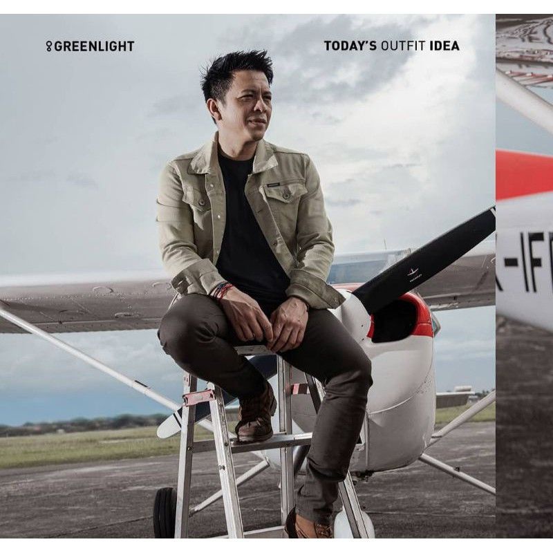 JAKET JEANS GREENLIGHT ORIGINAL 5WARNA HITAM,ABU,COKLAT,HIJAU,CREAM (HARGA TERBAIK)