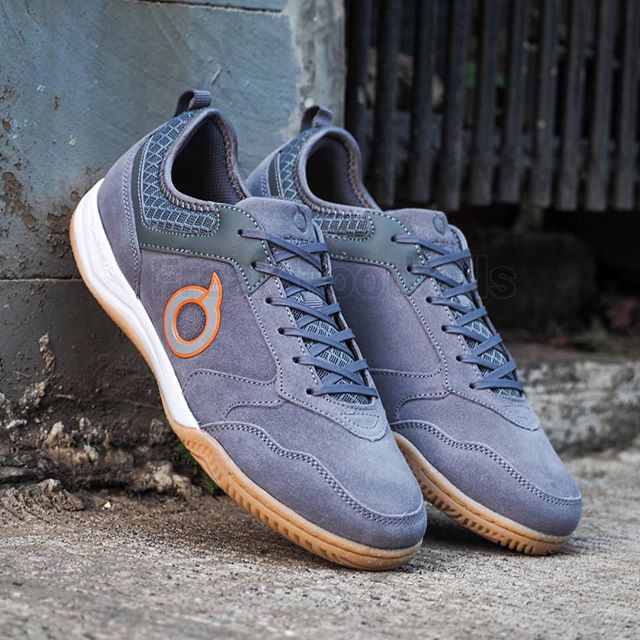 SEPATU FUTSAL ORTUS JOGOSALA DOMINATOR GUN GREY WHITE