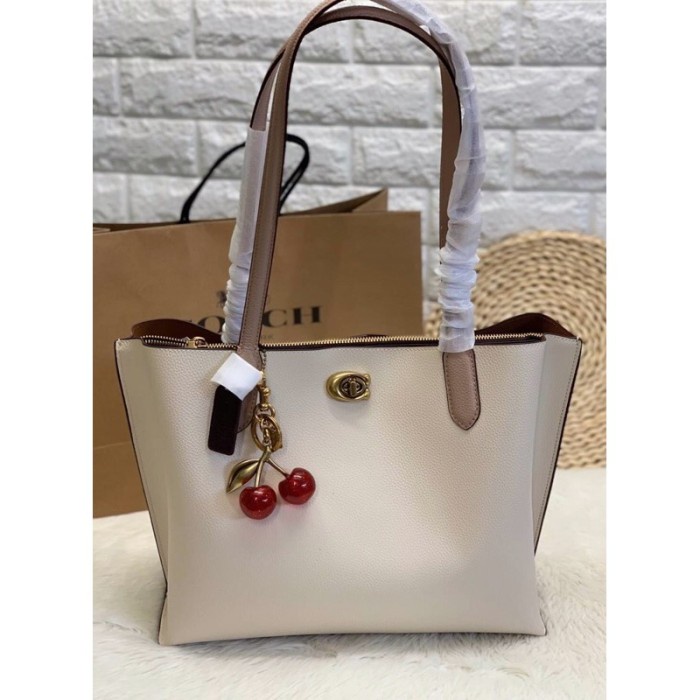 Coach Willow Tote Bag Grained Leather White