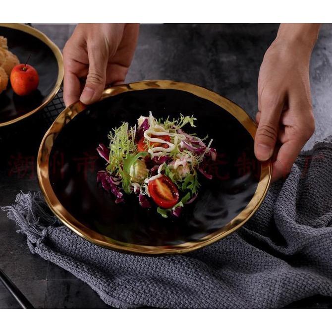 10" PIRING MAKAN BERLIN KERAMIK HITAM DAN PUTIH MOTIF GELOMBANG - Hitam