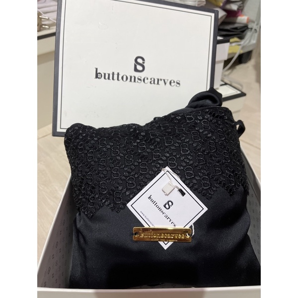 Signature lace prayer robe - Black