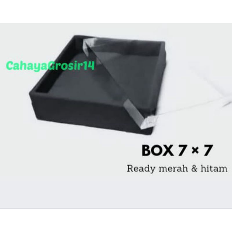 Kotak Box Mika Bludru Kotak Box Gelang Emas 7x7