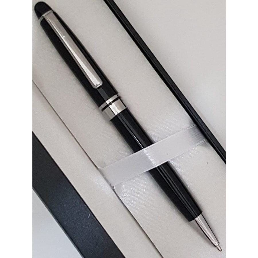 

Pulpen Elegant Model Montblanc Ballpoint 164 LQ Black Chrome Trim