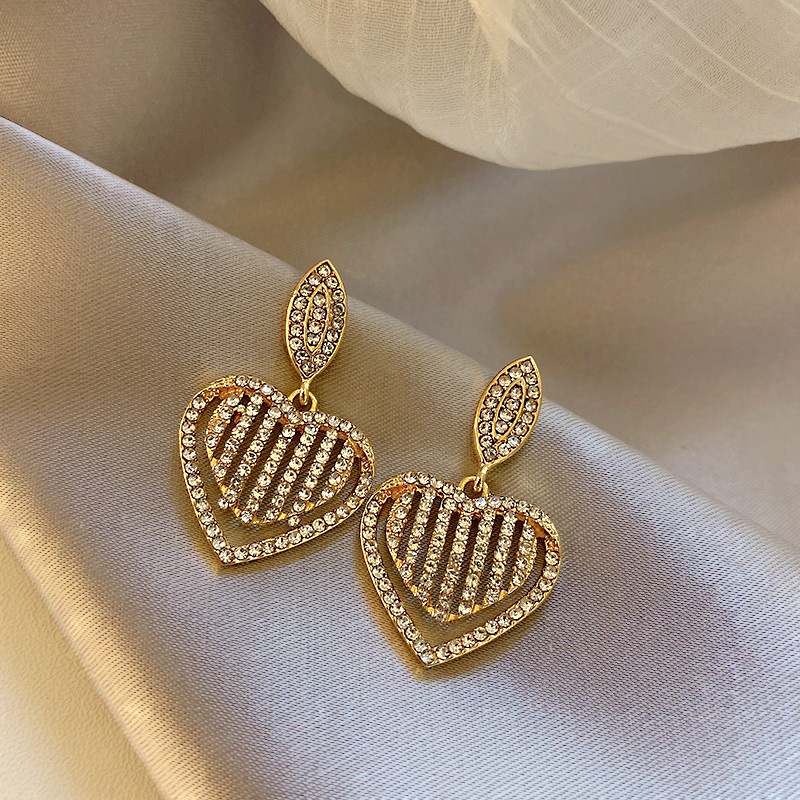 Korea Berongga Penuh Berlian Peach Jantung Studs Earrings Untuk Wanita Pribadi Perhiasan Permen Telinga