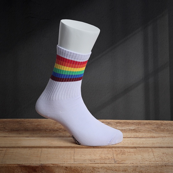 Kaos Kaki Pelangi Old School Motif Rainbow Bahan PE Warna Putih