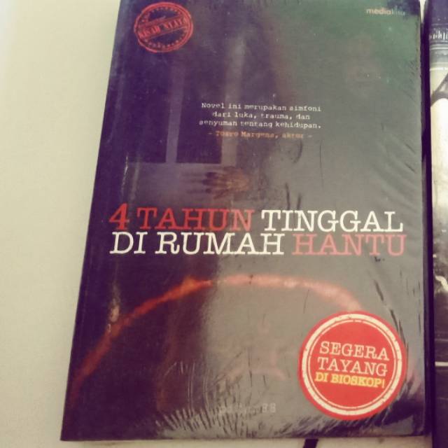 Novel horor 4 tahun tinggal dirumah hantu , my name is luca, dan novel fantasi romance misteri