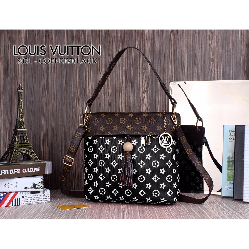 New arrival Tas wanita branded import Batam merek Louis Vuitton Soho Monogram Bag promo murah