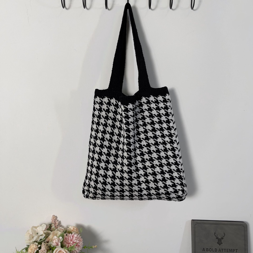 HOUNDSTOOTH KNITTED TOTEBAG / TAS RAJUT KOREA BESTSELLER