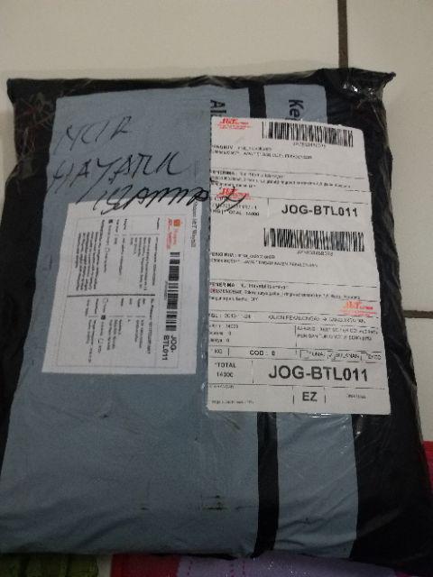 Couple Batik Modern Motif Wajik Merah Putih