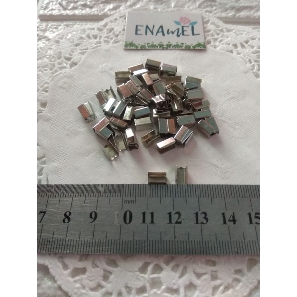 Penjepit tali polos/ Klem Tali Ukuran 7/ Klem Tali Polos Ukuran 7 untuk tali masker kekinian