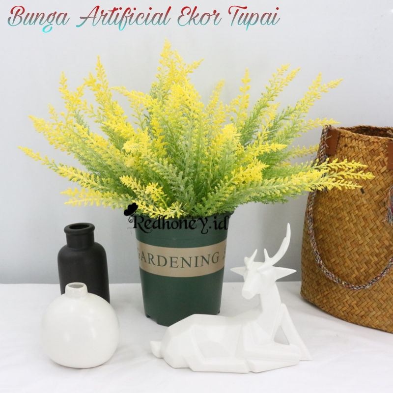 Rumput Artificial Ekor Tupai b