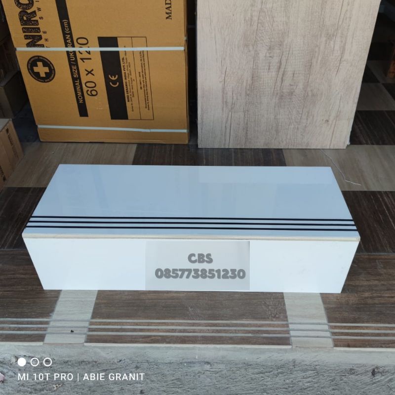 granit tangga 30x80 dan 20x80 garis hitam