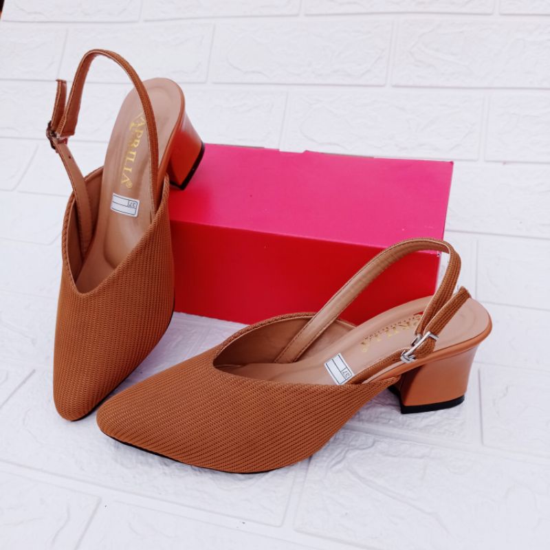 Sepatu sandal Heels Bustong Tali Belakang Wanita Terbaru Kekinian/Sendal Hak Tahu Wanita Remaja Terbaru/sandal Hak Tahu Pesta Mewah Murah Berkualitas Bisa Cod
