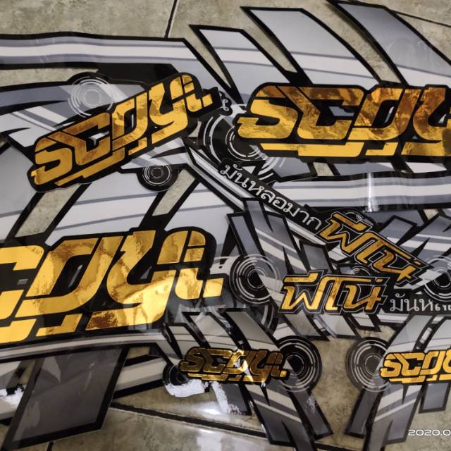 STRIPING SCOOPY FONT GOLD ZIGZAG