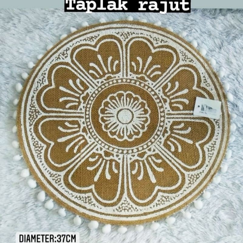 Taplak / Alas Meja Rajut dan Gold