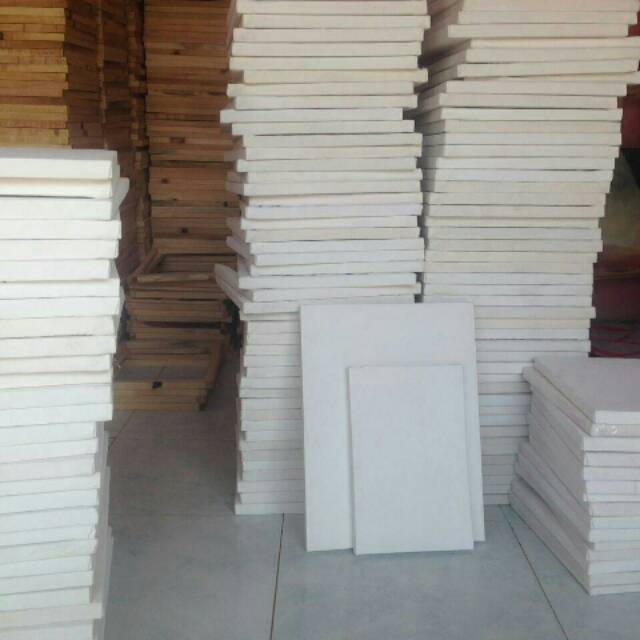 

Kanvas lukis standar siap pakai ukuran 20x25cm