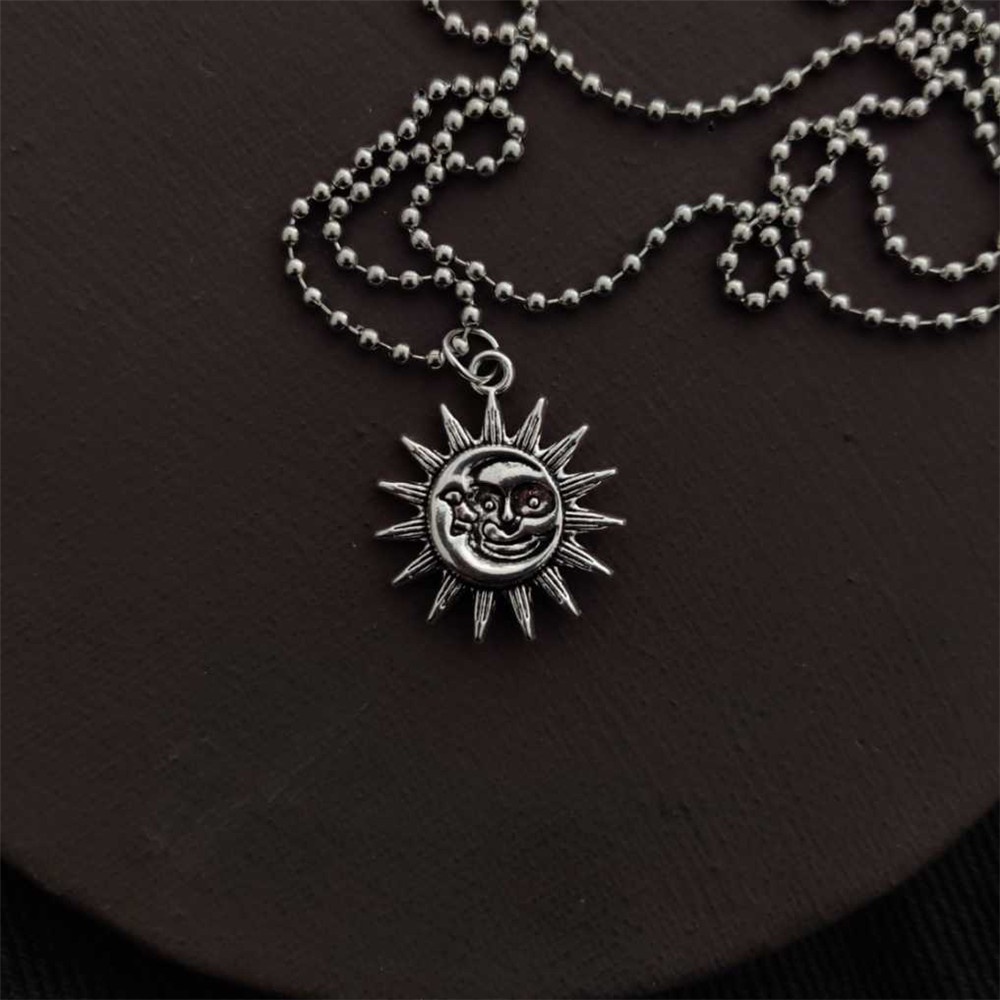 Hip hop retro Apollo liontin Sun Moon kalung trendy Lingkaran dan kreatif kalung pasangan kalung