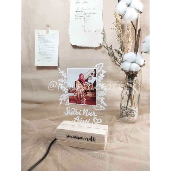 Mini Keinnara Acrylic Frame / Kado Akrilik LED / Kado Unik
