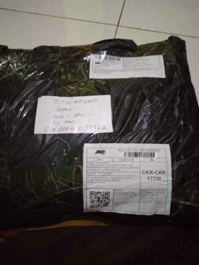 Payung Lipat Tiga Nagoya Model Polos Lapis Silver Dalam Anti Radiasi Matahari/ultraviolet