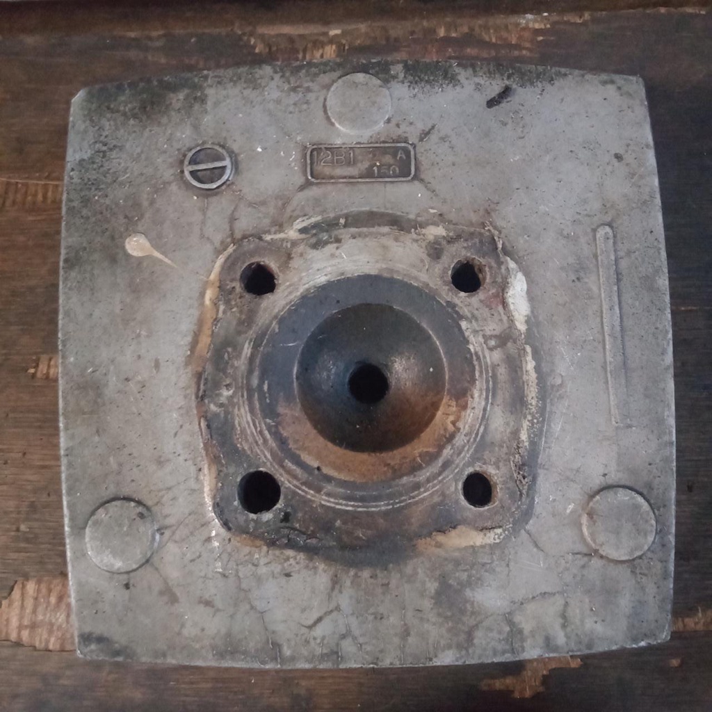 Kop silinder blok head Suzuki Rgr 150 rgr150 original murah