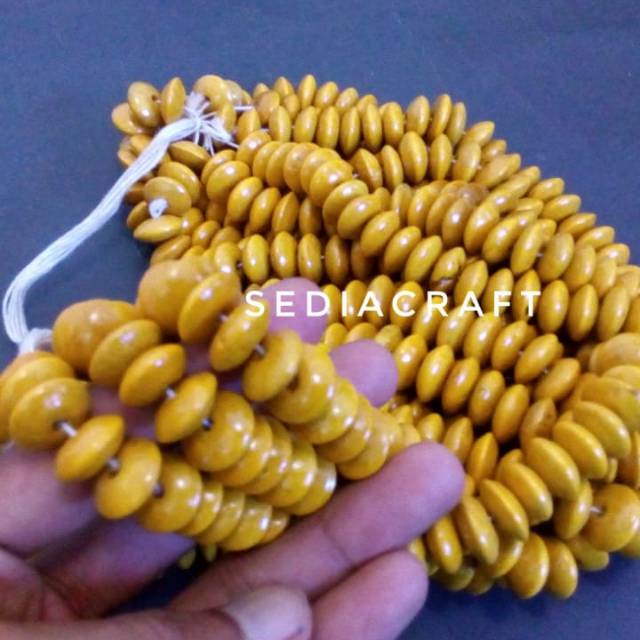 Jual Manik Manik Kayu Pipih 1,5cm Kuning