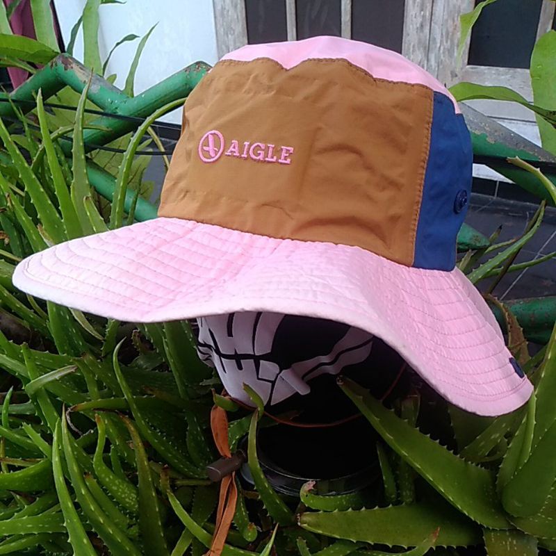 TOPI BUCKET SECOND TOPI RIMBA TOPI GUNUNG TOPI MANCING AIGLE