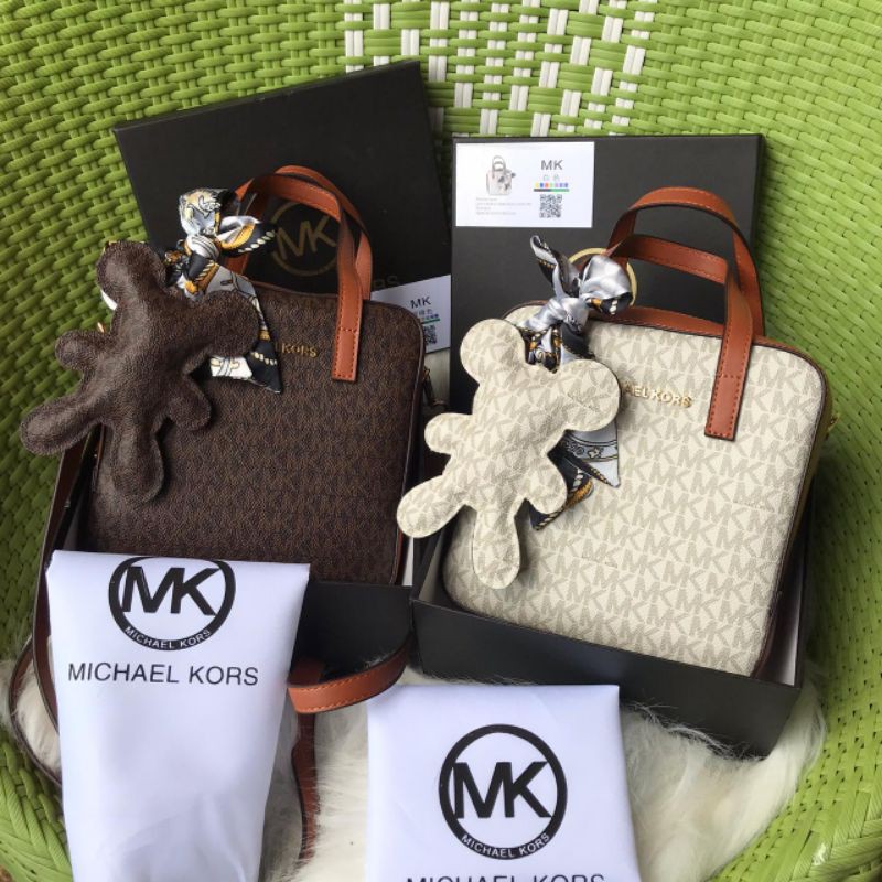 Mk slingbag semprem Free box,gantungan boneka &twilly