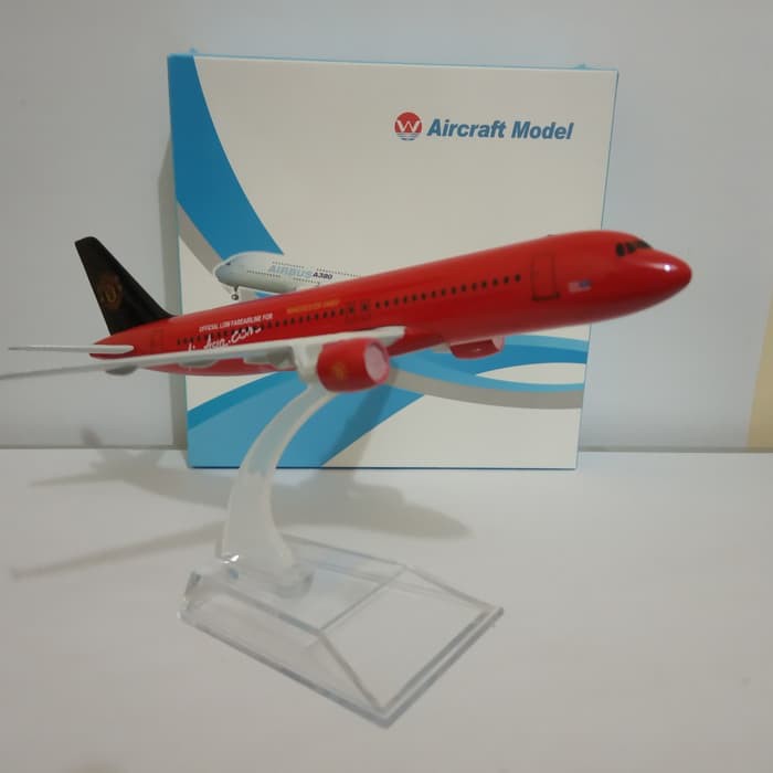 Diecast pesawat Air Asia official Manchester United MU the red devil