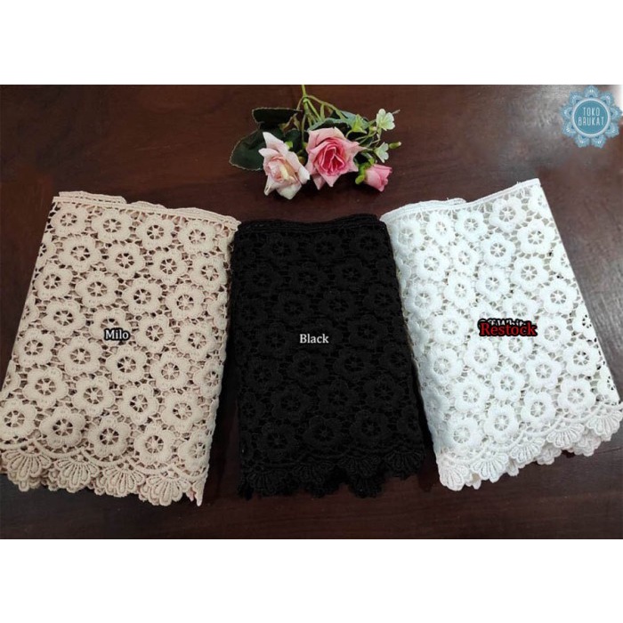 Kain Renda - Bunga Besar (11555) - Hitam