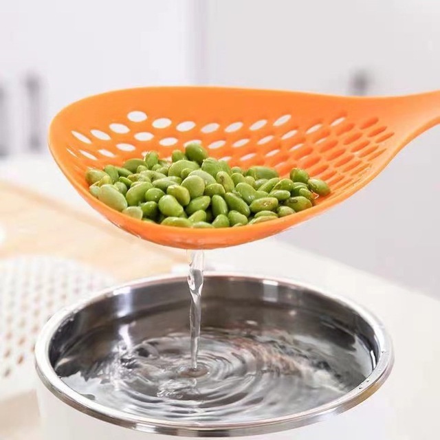 Non-slip Round Porous Strainer Drain Scoop / Vegetable Strainer Cooking Shovels